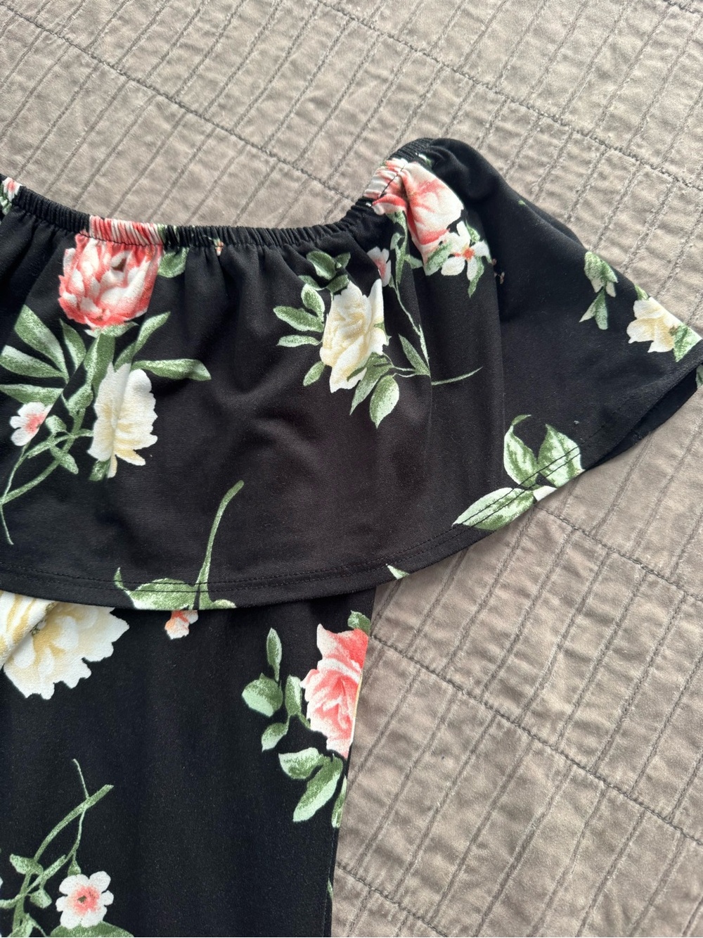IRIS Black Floral Off Shoulder Midi Dress Ruffle Overlay Bodycon Size Small - Picture 3 of 5